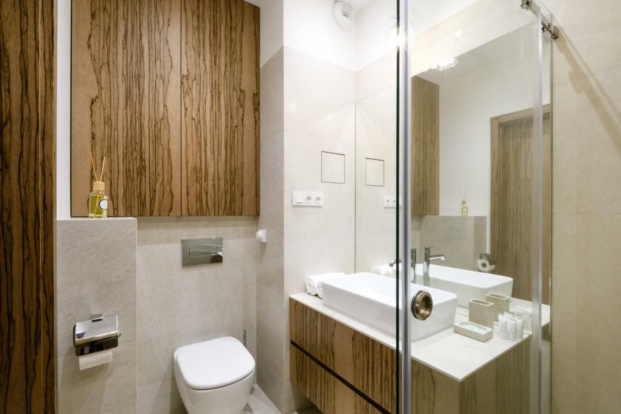 Luxlux Apartments Afara Varsó Kültér fotó